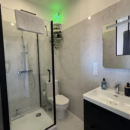 Apartamento Charming T2 Near Town Center *
