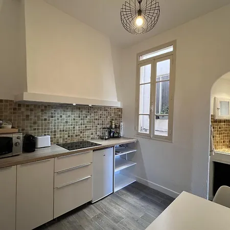 Charming T2 Near Town Center Apartamento